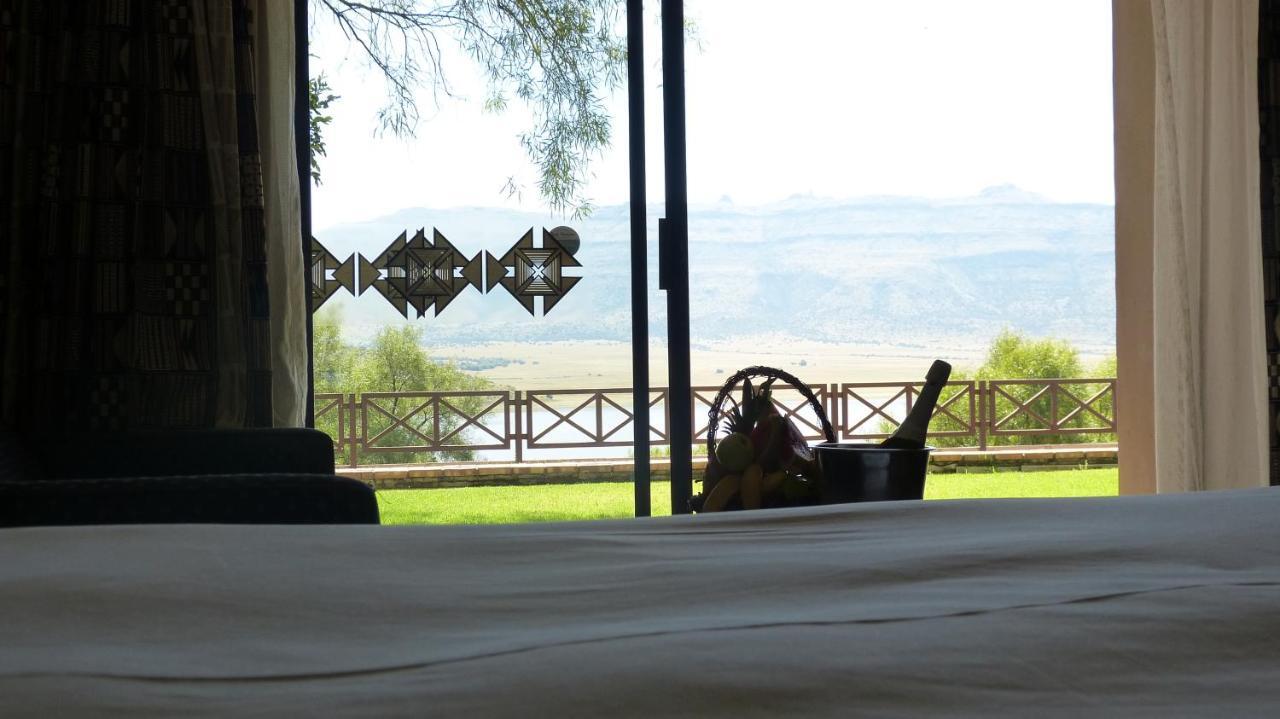Black Mountain Leisure And Conference Hotel Groothoek Room photo